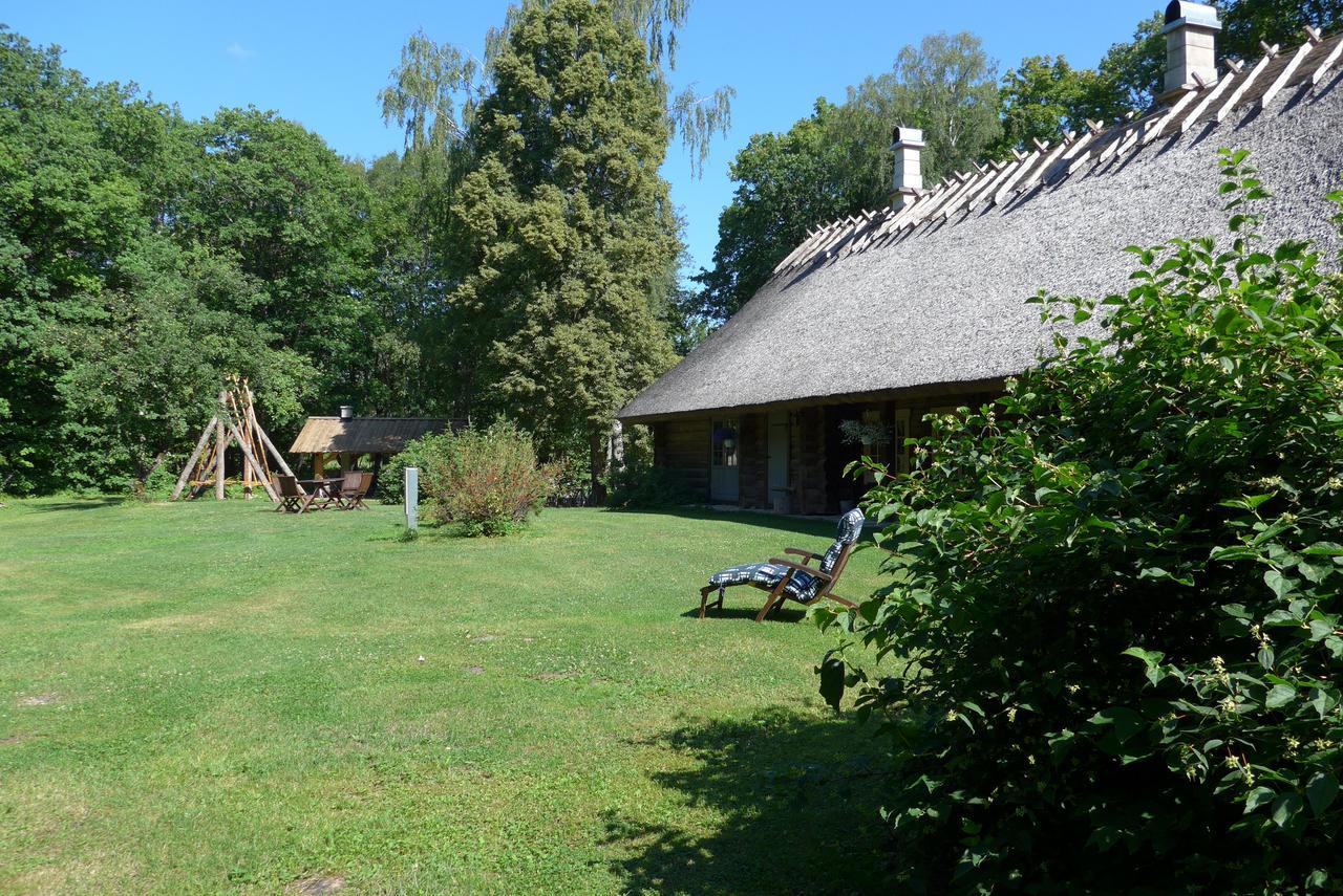 ホテル Kotka Farm Saarekula エクステリア 写真